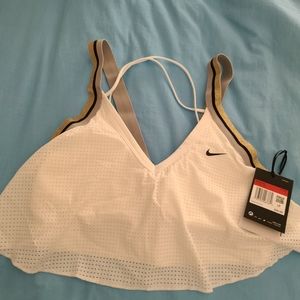 NWT Nike sports bra